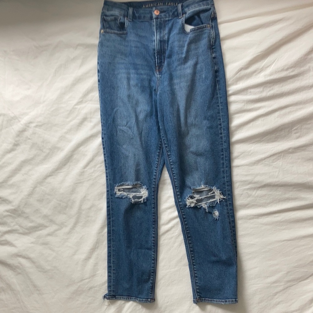 American eagle mom jeans